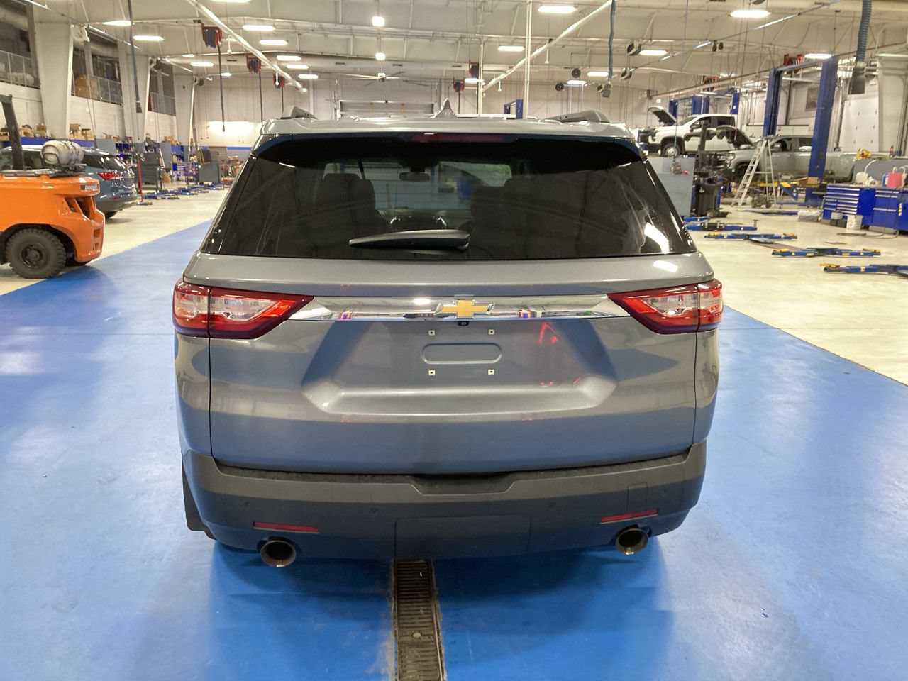 Used 2021 Chevrolet Traverse LT w/ LPO, Floor Liner Package AWD/4WD image 6