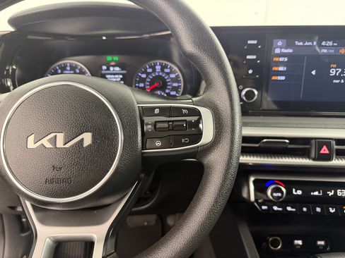 Used 2023 Kia K5 LXS FWD image 23