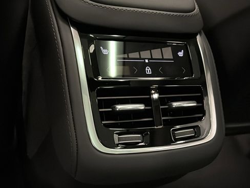 Used 2026 Volvo XC90 B6 Ultra w/ Protection Package Premier image 28