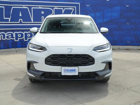 New 2026 Honda HR-V LX image 2