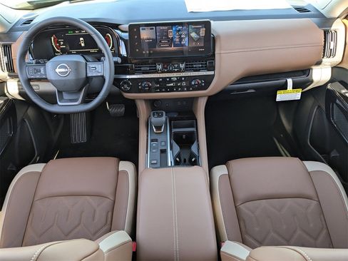 New 2026 Nissan Pathfinder Platinum image 19