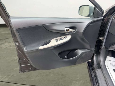 Used 2012 Toyota Corolla S FWD image 14