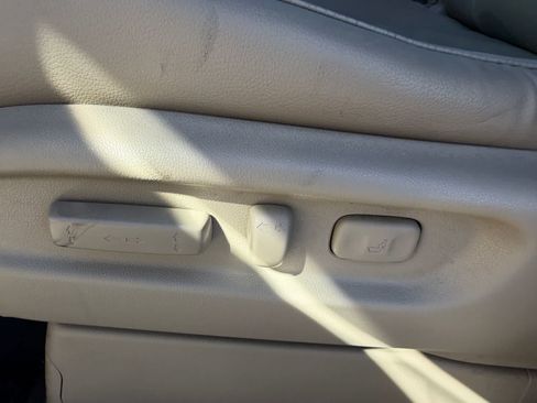 Used 2016 Honda Odyssey Touring Elite image 14