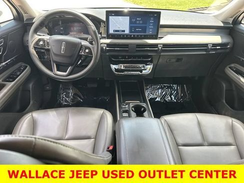Used 2023 Lincoln Corsair FWD image 16