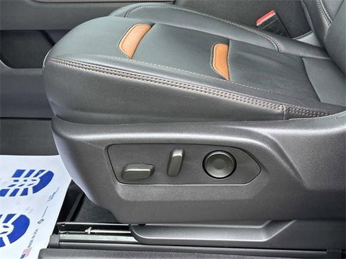 Used 2024 GMC Sierra 2500 AT4 w/ AT4 Premium Plus Package image 19