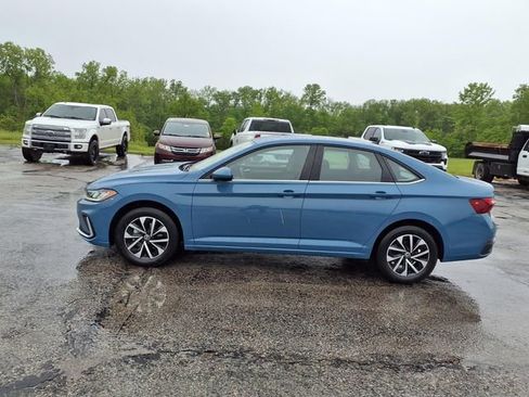 Used 2025 Volkswagen Jetta S FWD image 35