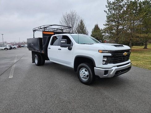 Used 2024 Chevrolet Silverado 3500 W/T w/ WT Convenience Package image 2