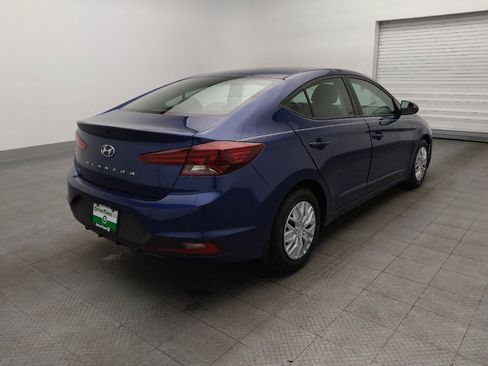 Used 2019 Hyundai Elantra SE image 9