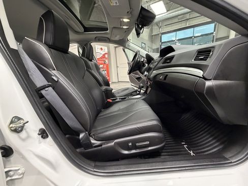 Used 2019 Acura ILX Premium Package image 44