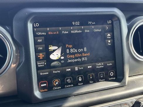 Used 2022 Jeep Wrangler Unlimited Sahara w/ Cold Weather Group AWD/4WD image 29