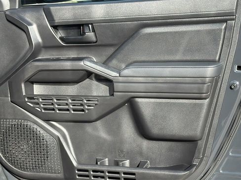 Used 2025 Toyota Tacoma SR image 28