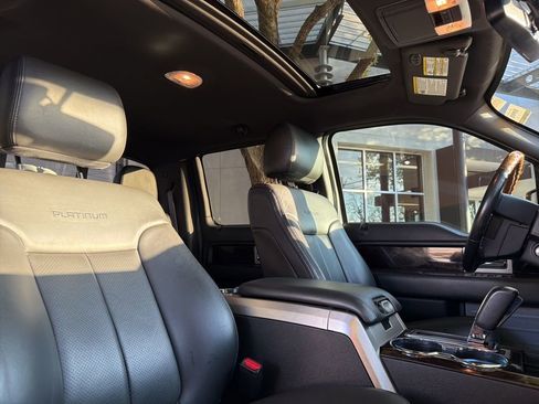 Used 2013 Ford F150 Platinum image 30