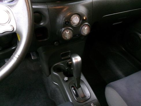 Used 2010 Nissan Cube 1.8 S w/ Interior Illumination Pkg FWD image 30