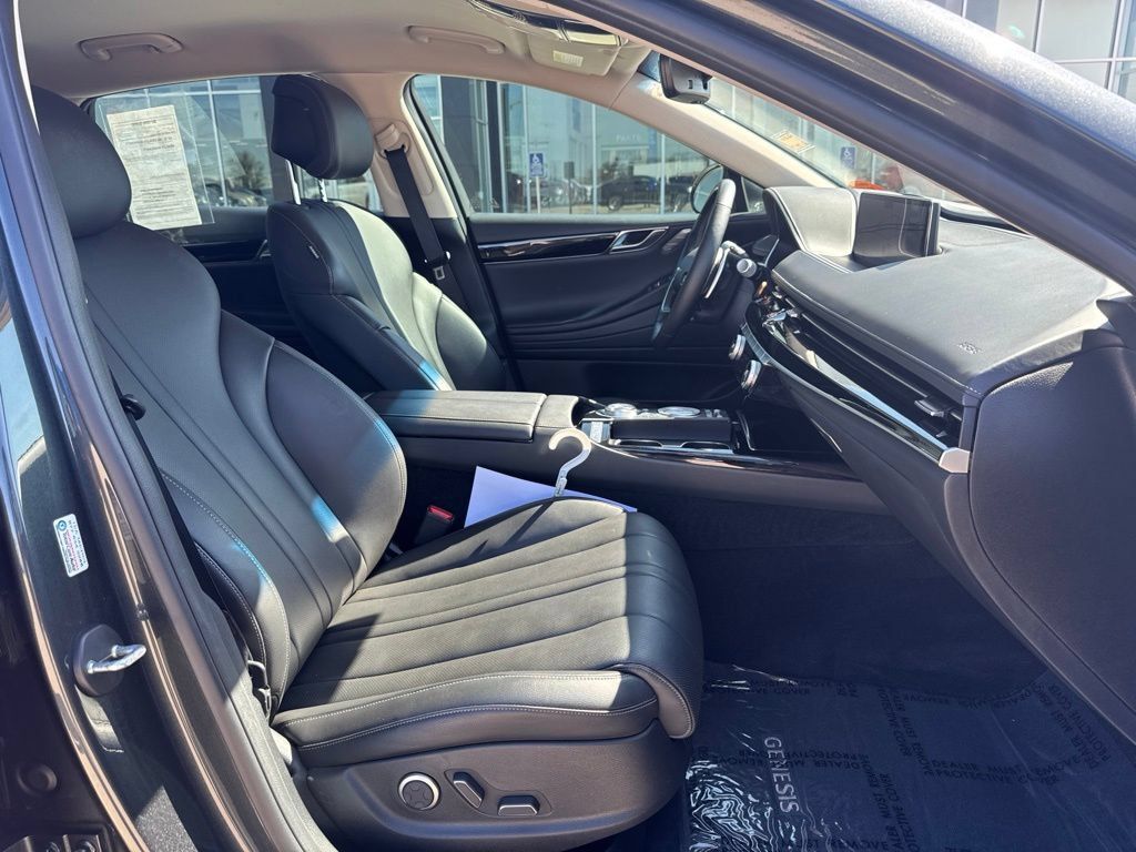 Used 2021 Genesis G80 2.5T RWD image 29