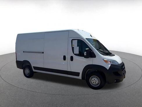 Used 2026 RAM ProMaster 2500 w/ Convenience Group FWD image 2
