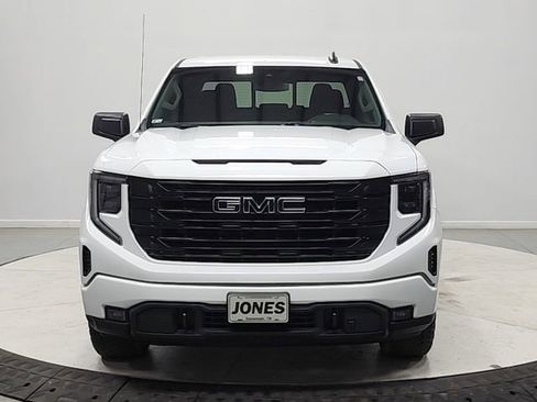Used 2024 GMC Sierra 1500 Elevation w/ Preferred Package AWD/4WD image 2