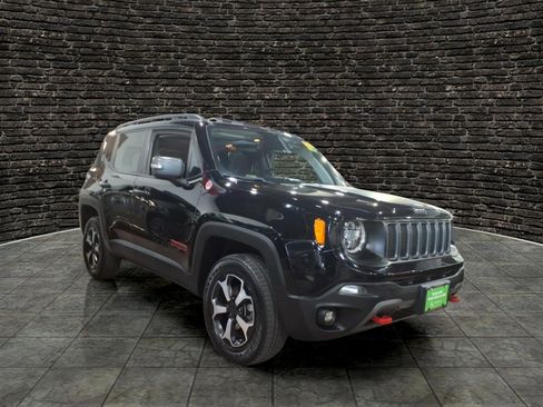 Used 2019 Jeep Renegade Trailhawk w/ UConnect 8.4 Nav Group AWD/4WD image 1