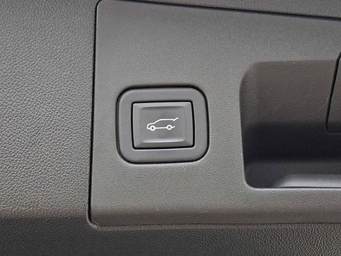 Certified 2023 Cadillac XT5 Sportv image 25