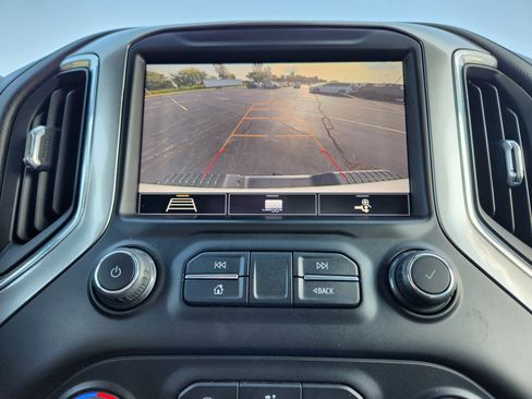 Used 2020 Chevrolet Silverado 2500 LTZ AWD/4WD image 20