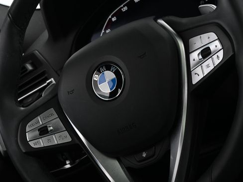 Certified 2025 BMW X4 xDrive30i w/ Premium Package image 24