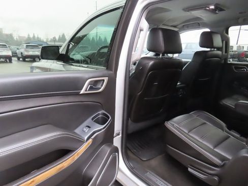 Used 2015 GMC Yukon XL Denali w/ Enhanced Security Package image 19