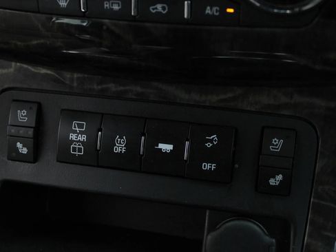 Used 2013 Buick Enclave Premium w/ Trailering Provision Package image 24