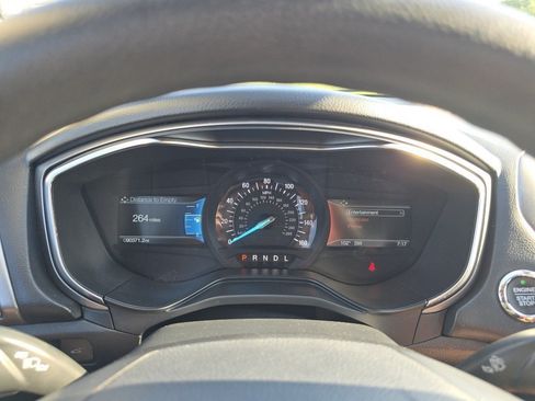 Certified 2020 Ford Fusion SE FWD image 23