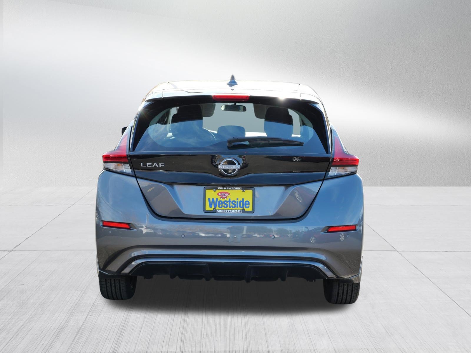 Used 2025 Nissan Leaf S FWD image 6