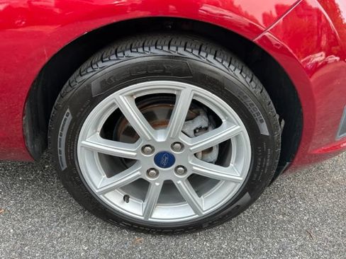 Used 2014 Ford Fiesta SE w/ Equipment Group 201B FWD image 31