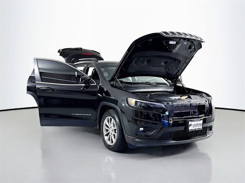 Used 2022 Jeep Cherokee Latitude Lux w/ Sun & Sound Group image 25