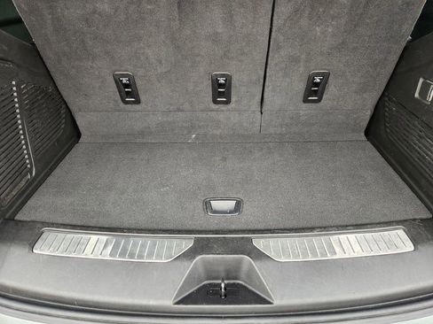 Used 2024 Chevrolet Tahoe Premier image 31