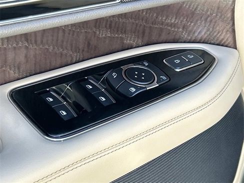 Used 2024 Lincoln Navigator Reserve image 19