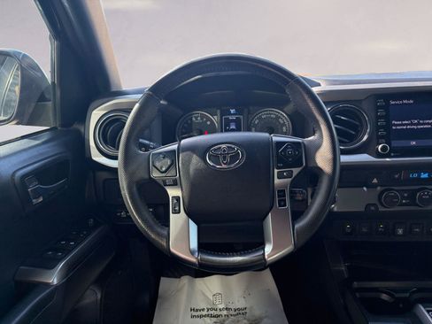 Used 2021 Toyota Tacoma Limited RWD image 12