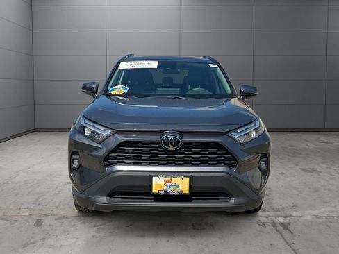 Certified 2022 Toyota RAV4 XLE Premium AWD/4WD image 8
