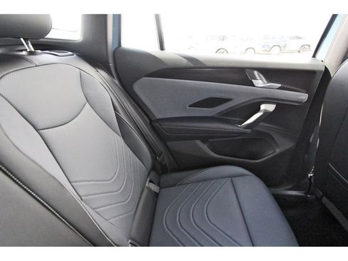Certified 2025 Volkswagen Tiguan SE R-Line AWD/4WD image 14