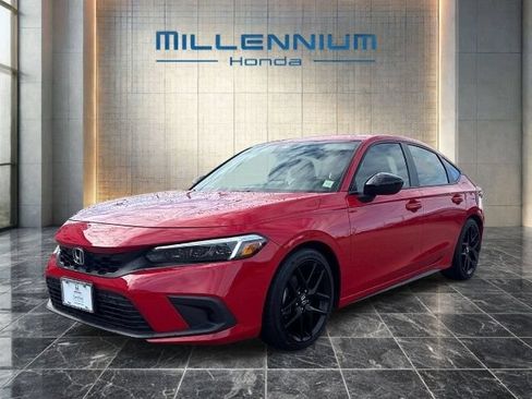 Used 2023 Honda Civic Sport image 1