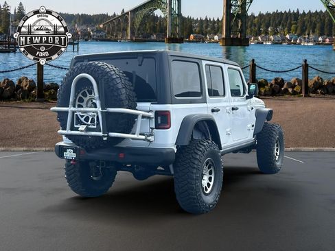 Used 2018 Jeep Wrangler Unlimited Rubicon w/ Steel Bumper Group AWD/4WD image 9
