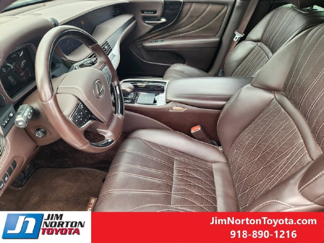 Used 2020 Lexus LS 500 w/ Interior Upgrade Package RWD image 14