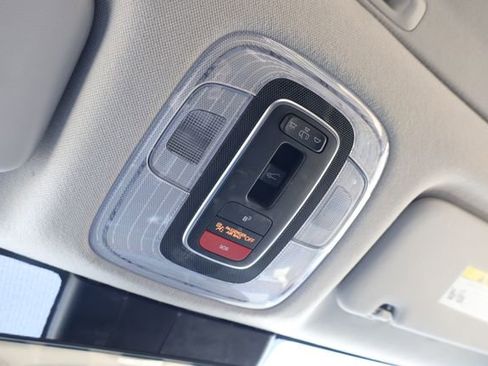 Used 2024 Hyundai Elantra SEL w/ Convenience Package image 24