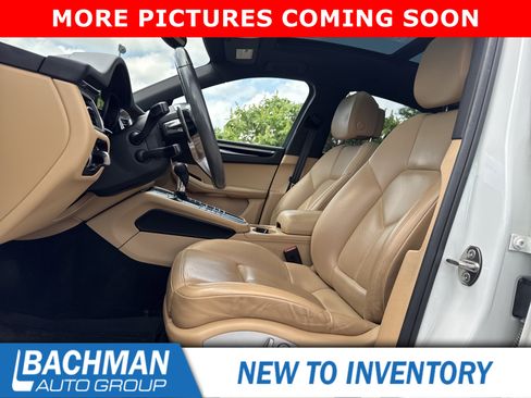 Used 2018 Porsche Macan Sport Edition AWD/4WD image 11