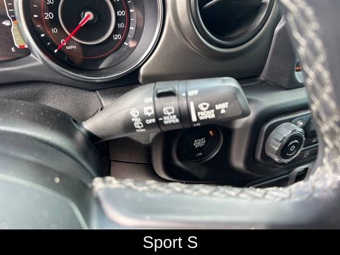 Used 2021 Jeep Wrangler Sport AWD/4WD image 31