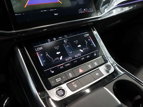 Used 2024 Audi Q7 2.0T Premium image 22