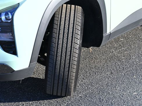 Used 2026 Chevrolet Trax ACTIV w/ Sunroof Package image 32