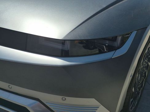 Certified 2024 Hyundai Ioniq 5 Limited AWD/4WD image 12