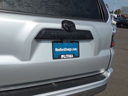 Used 2024 Toyota 4Runner TRD Off-Road Premium w/ Moonroof Package AWD/4WD image 15