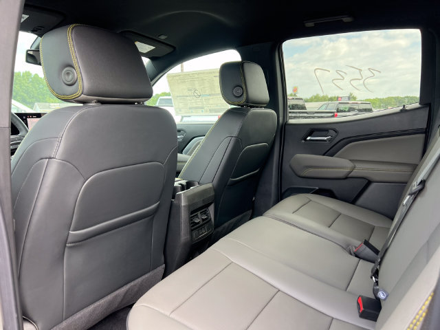 New 2026 Chevrolet Colorado ZR2 AWD/4WD image 42