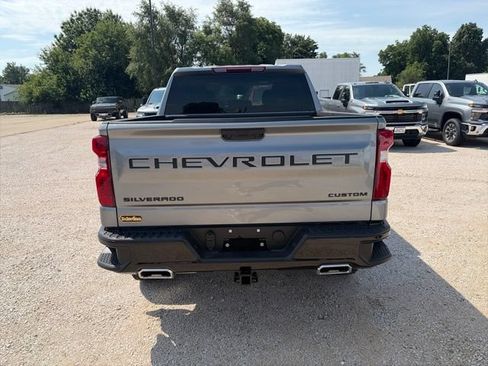 New 2026 Chevrolet Silverado 1500 Custom Trail Boss w/ LPO, Dark Essentials Package AWD/4WD image 5