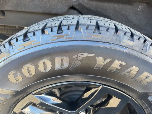 Used 2021 Chevrolet Silverado 1500 LT Trail Boss w/ Bed Protection Package AWD/4WD image 35