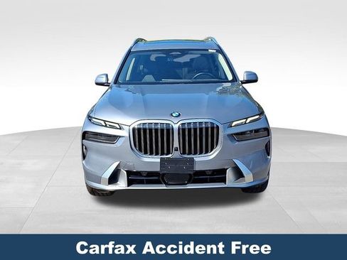 Used 2024 BMW X7 xDrive40i image 3
