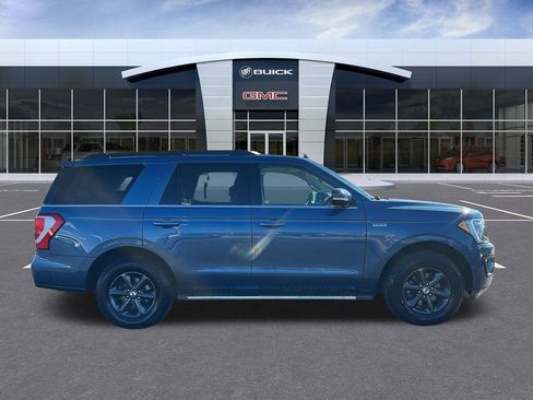 Used 2018 Ford Expedition XLT w/ Equipment Group 202A image 6